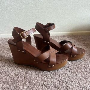 Cityclassified Brown Wooden Wedge Platform, Size 9